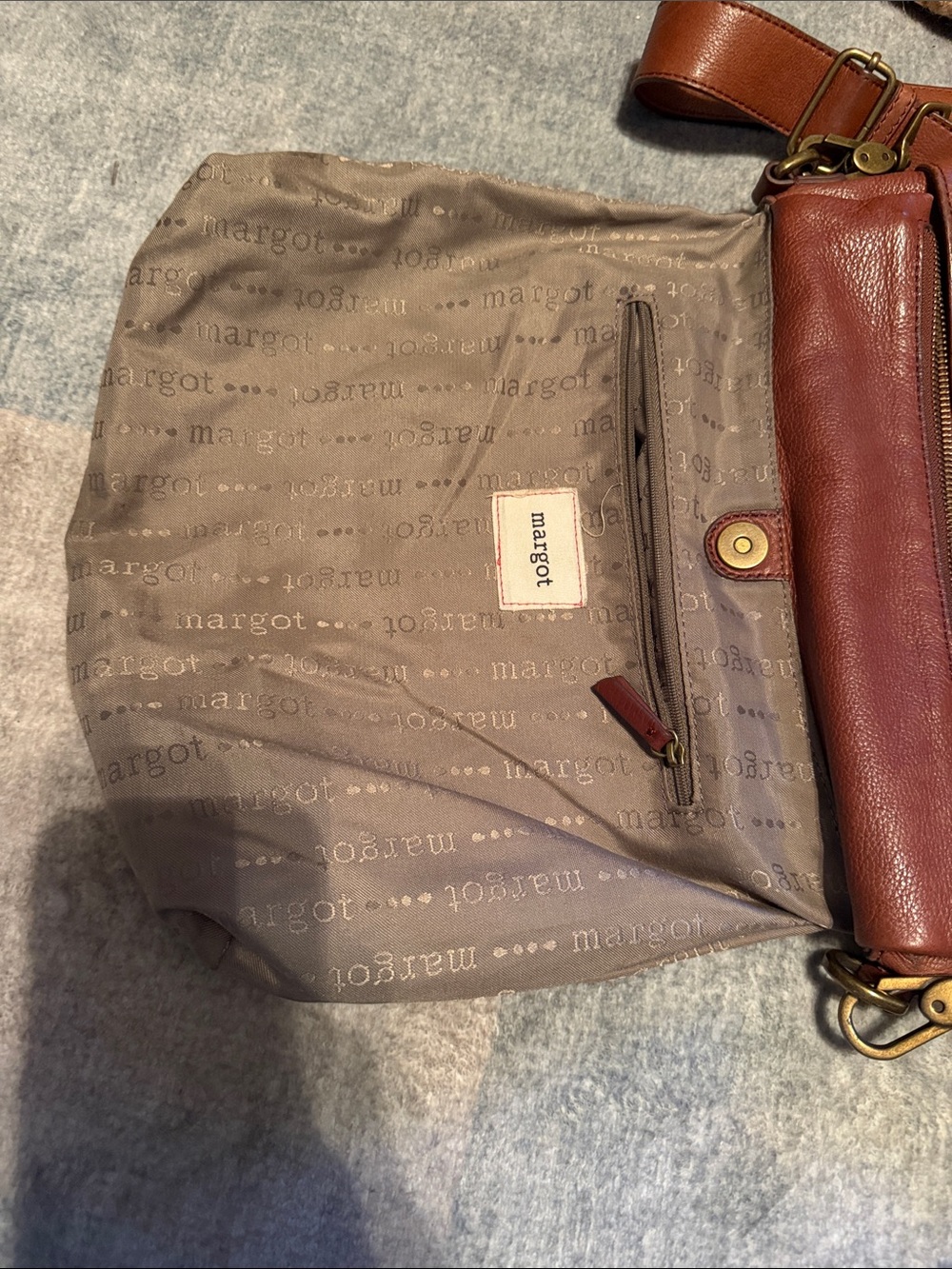 Margot leather double flap crossbody bag 100% leather - Picture 13 of 13